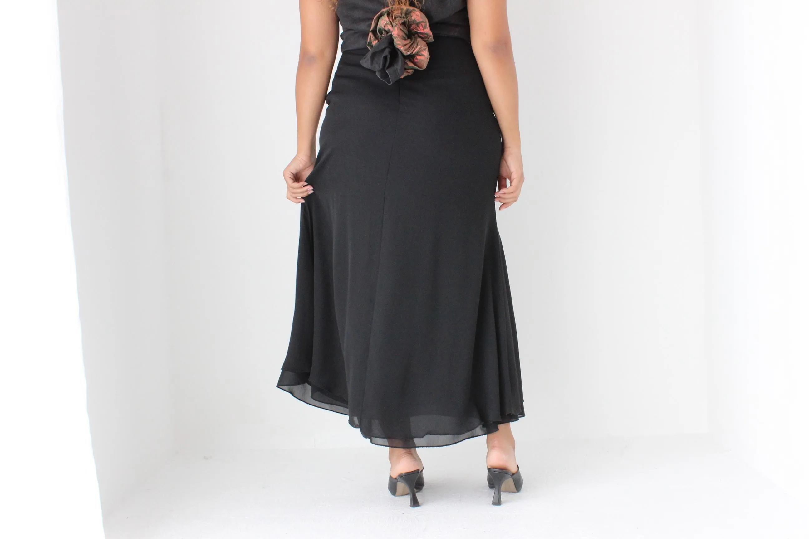 90s Minimal Black High Waist Maxi Skirt